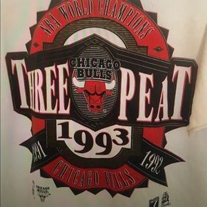 Chicago Bulls Three Peat Tee